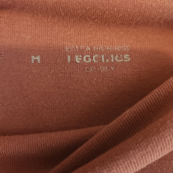 Peach High-Waisted Leggings - Picture 2 of 4